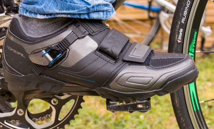 Chaussures vélo route : être bien chaussé pour pédaler