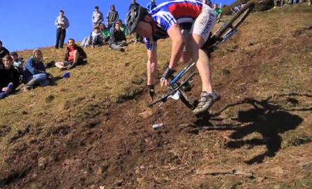 Chute par l'avant en VTT