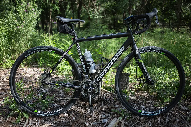 Un Gravel fait-il un Bon Vélo de Route ? Test du Diverge sur 200km sur les  Routes de Bourgogne 👍 