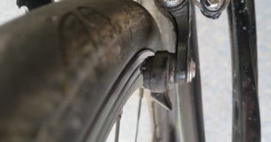Comment changer ses patins de freins Shimano Mes patins de frein usés sur mon vélo de route Btwin