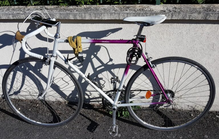 Mon vieux vélo de 30 ans pour me déplacer en ville et en vélotaf