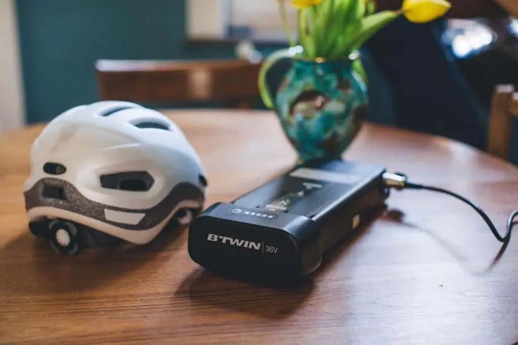 Recharger une batterie d'un VAE facilement
