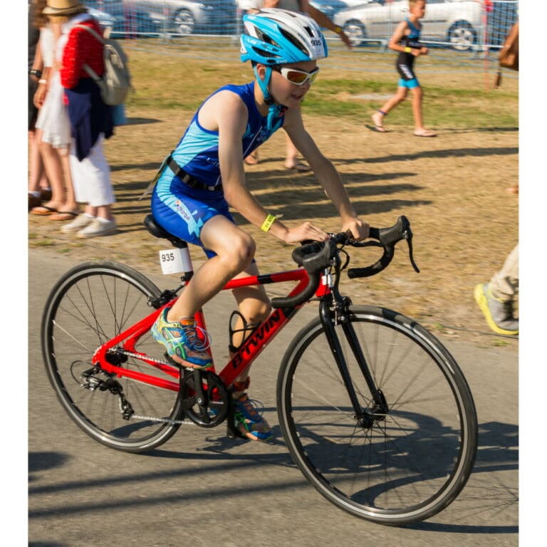 Comment D buter Le V lo De Course Pour Enfant 7 Points Cl s comment-d-buter-le-v-lo-de-course-pour-enfant-7-points-cl-s