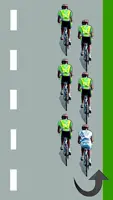 Le cycliste blanc remonte par la droite