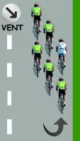 Le cycliste blanc remonte le peloton par la droite