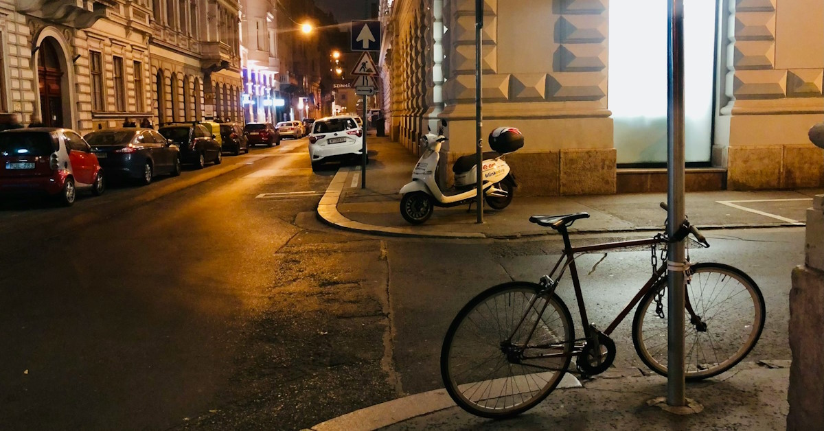 Traceur GPS BikeFinder Pour Vélo - Caché Dans Le Guidon - Anti-Volt - Alerte Mouvement - Mondial ESIM
