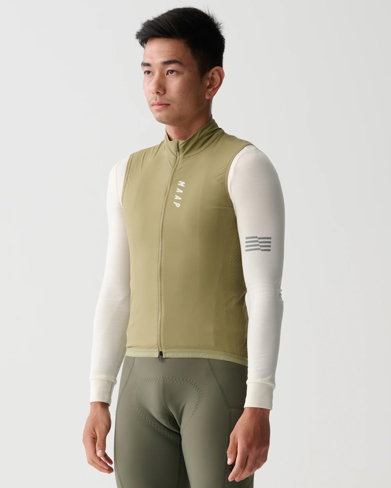Tenue cycliste MAAP vert et blanc