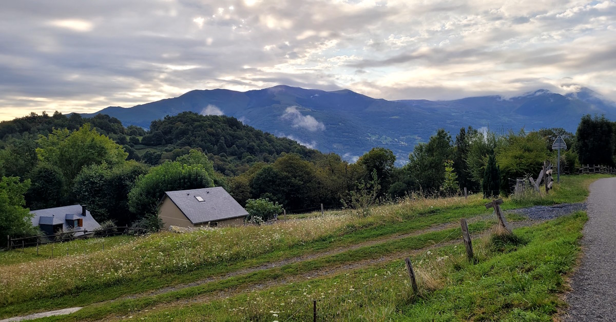 Superbe vue de la montagne lors d'une sortie trail