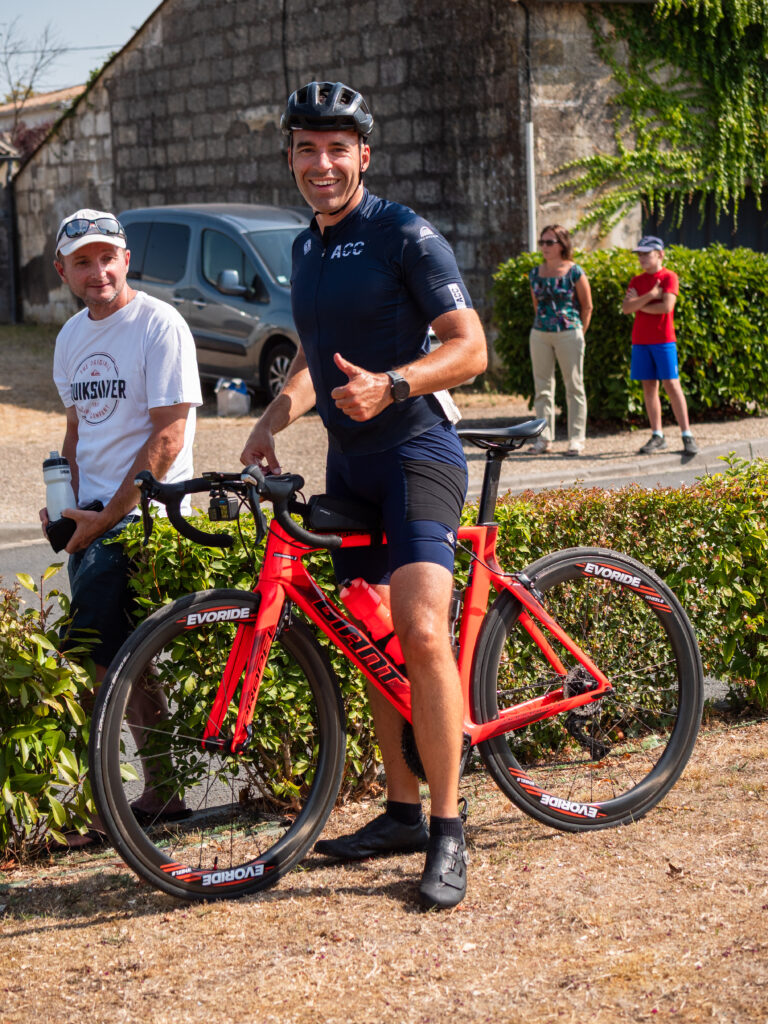 A l'arrivée avec un spectateur