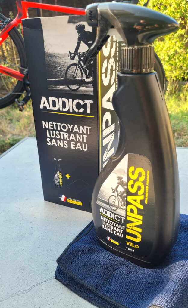 Le nettoyant sans eau UNPASS ADDICT