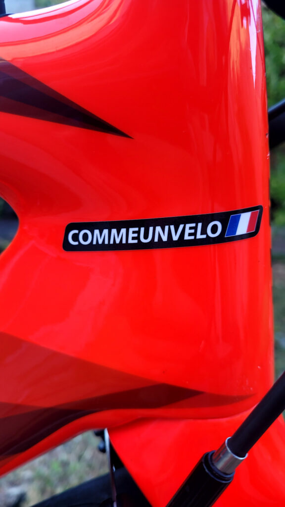 Logo commeunvelo très propre